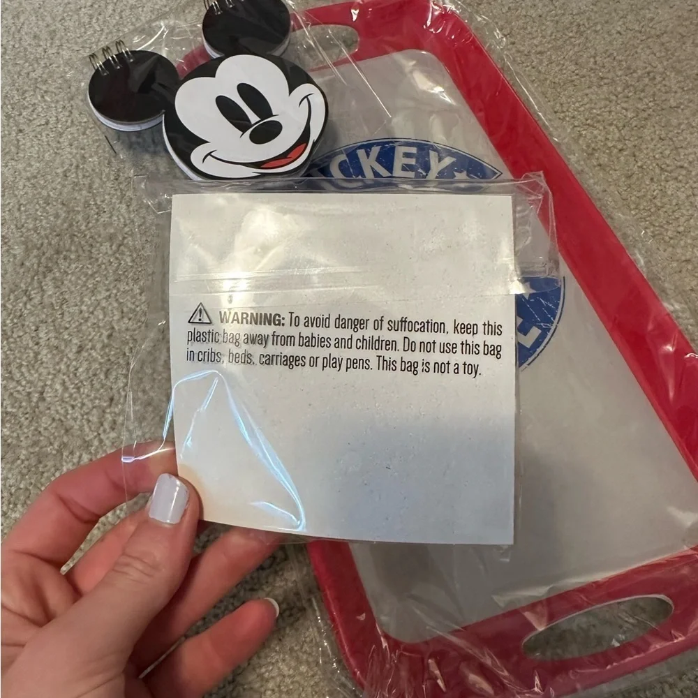 Disney tray note